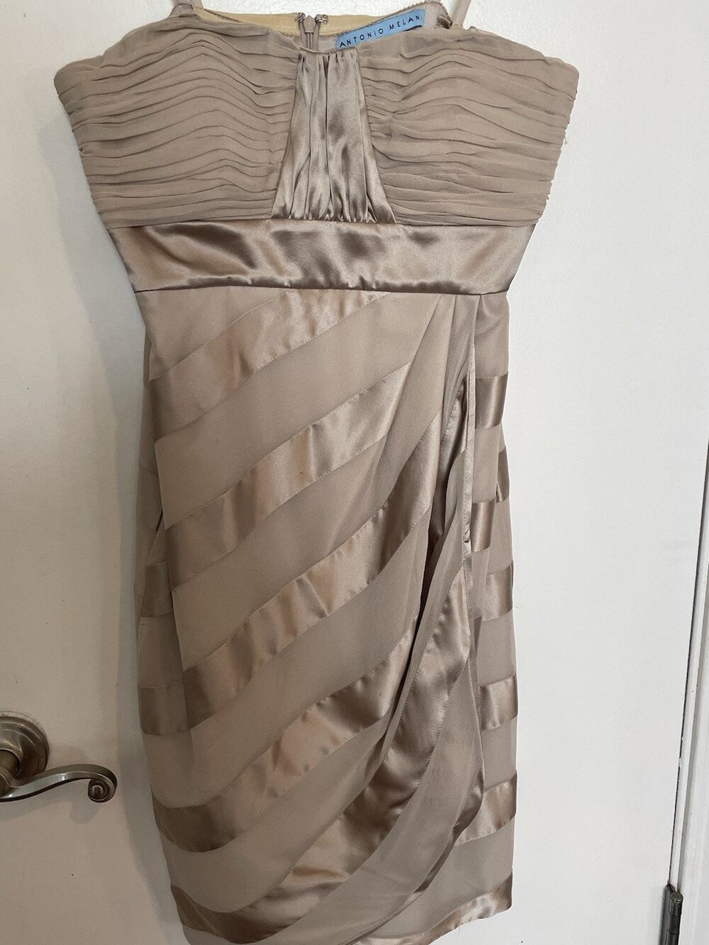 ANTONIO MELANI DRESS SZ 2 Small Beige IVORY $179 Silk Satin Cocktail